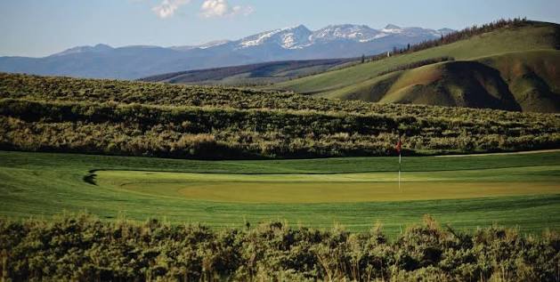 Golf Granby Ranch, an 18-hole mountain golf course at Granby Ranch resort in Granby, Colorado