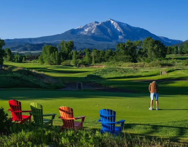 Golf at River Valley Ranch, a public 18-hole golf course designed by Jay Morrish in Carbondale, Colorado