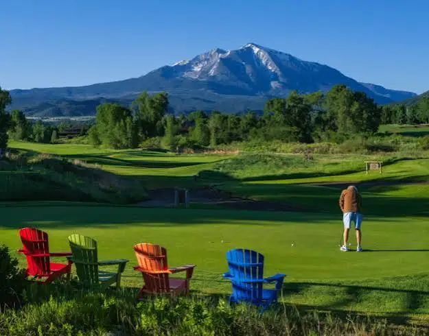 Golf at River Valley Ranch, a public 18-hole golf course designed by Jay Morrish in Carbondale, Colorado